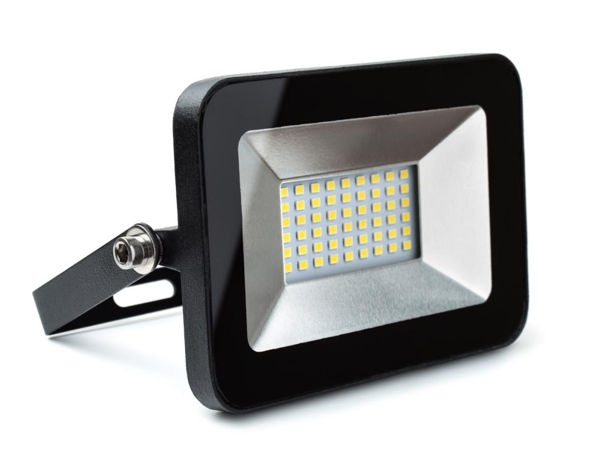 Comment choisir un projecteur LED professionnel ?